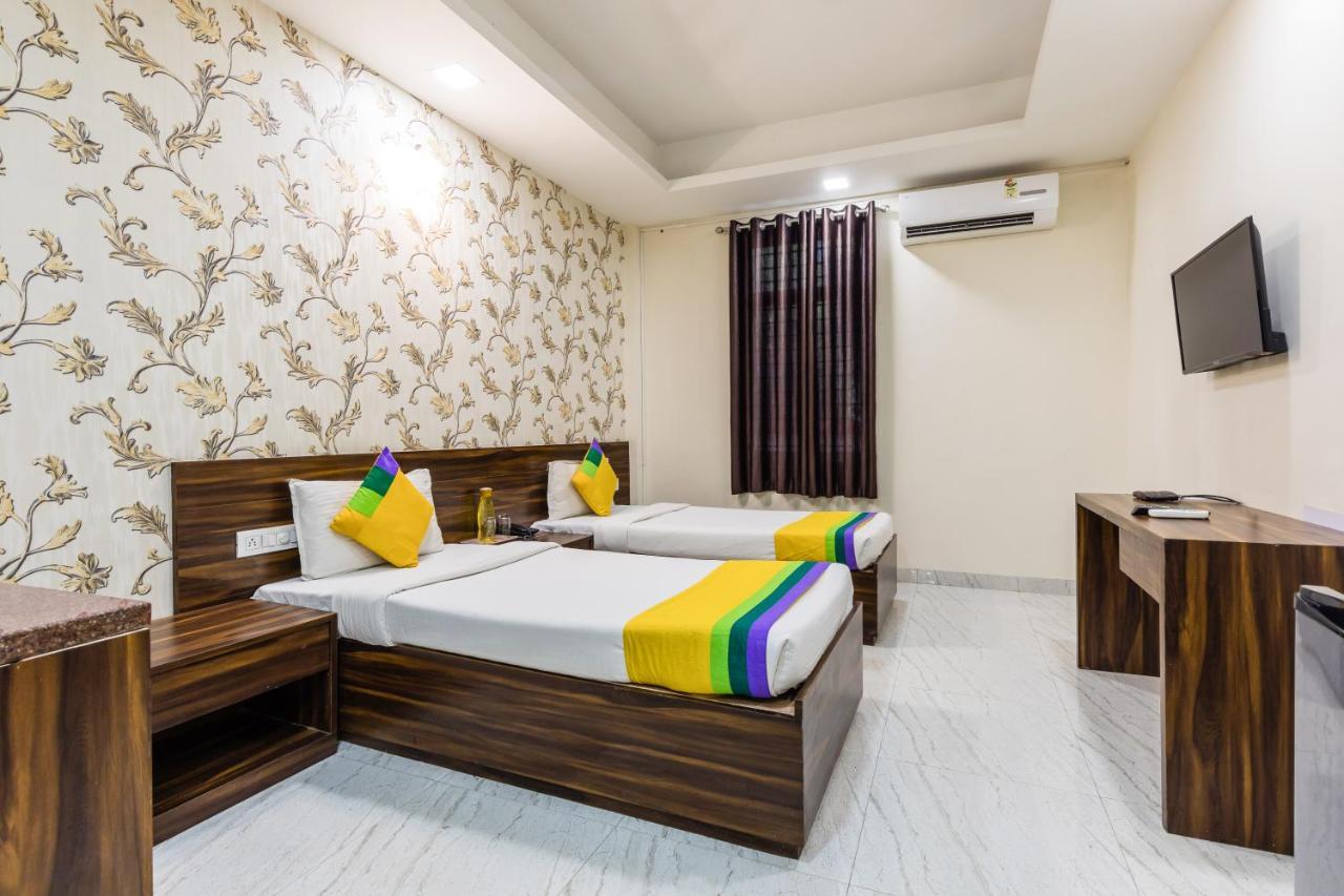 Treebo Trip Namaste Hotel Indore Eksteriør billede
